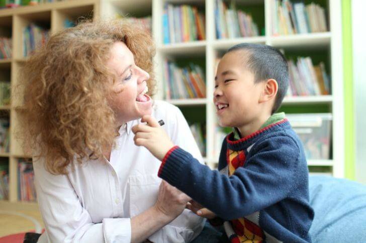 如何为自闭症孩子创造良好的语言环境?